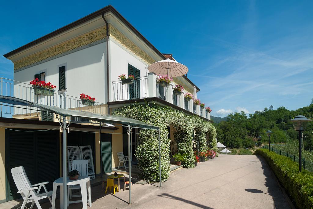 Villa Gli Ulivi Di Montalbano La Spezia Exterior foto